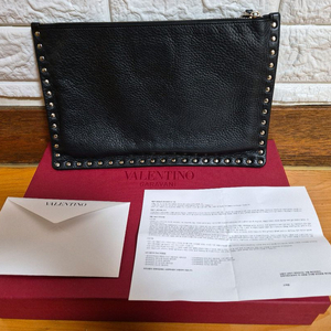 (정품) 발렌티노 락스터드 클러치 블랙