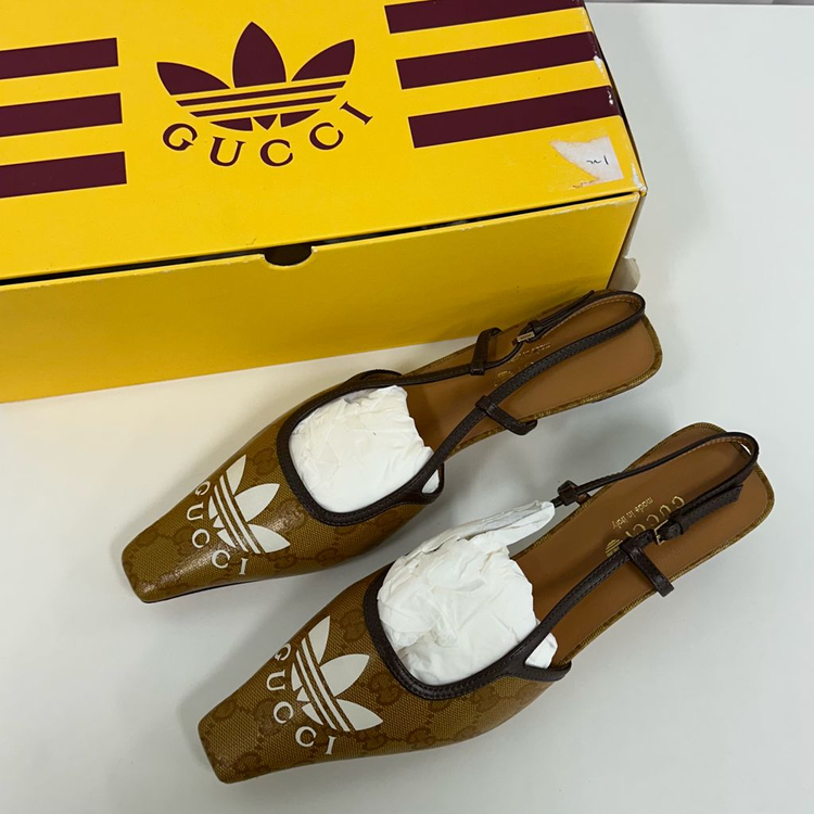 구찌 아디다스 콜라보 슬링백 힐 38.5 이미지