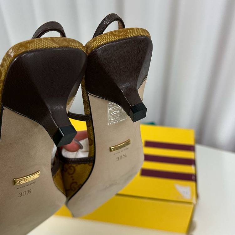 구찌 아디다스 콜라보 슬링백 힐 38.5 이미지