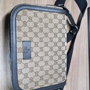 구찌 49172 메신저백