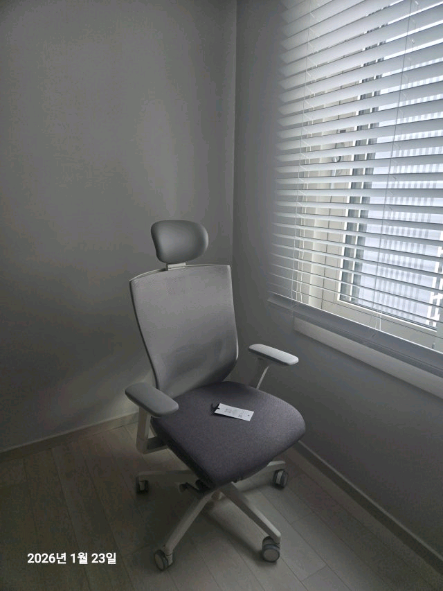 26s(새상품)T50hlda 화이트\그레이 이미지