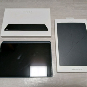 갤럭시탭 A11 플러스 5G 8/256 자급제 버전 + 정품 케이스 팝니다