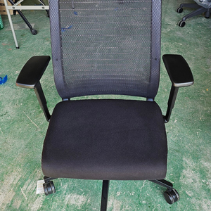 스틸케이스 띵크의자