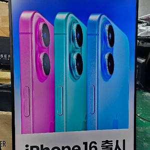 삼성전자 디지털 사이니지 광고용 4K 모니터 이미지