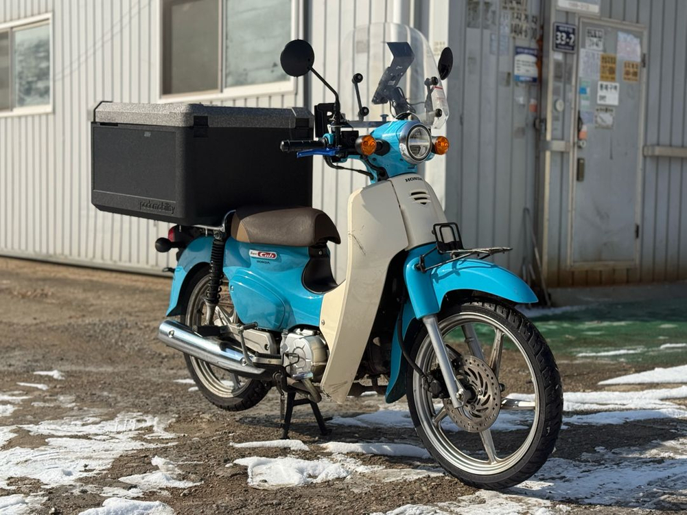 혼다 슈퍼커브110 20년식2만키로 저렴하기 판매합니다.--7