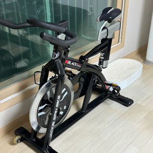 재키스피닝바이크 블랙에디션 B300 실내자전거
