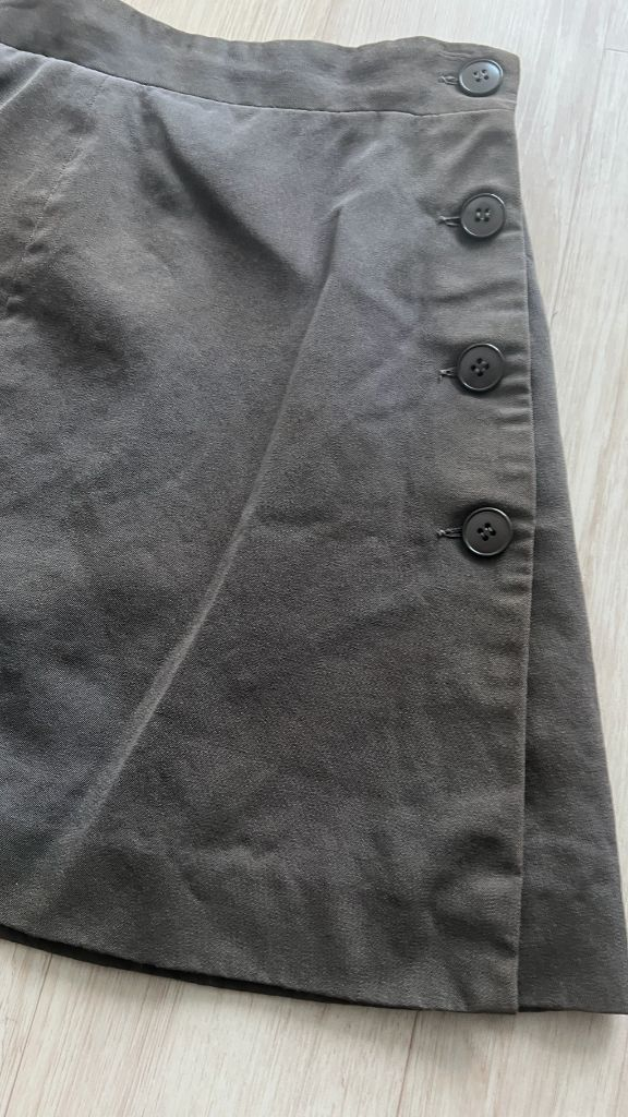 아네스베 라나울 랩 미니스커트 허리 25-26인치관리 부주의로 약간의 색변화가 있어 저렴히 방출합니다 어찌보면 이염--1