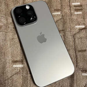 아이폰 16프로 512g 해외판 카메라 무음 애케플o