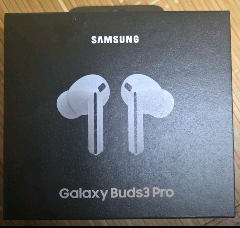 미개봉 삼성 갤럭시 버즈3 프로pro 화이트--0