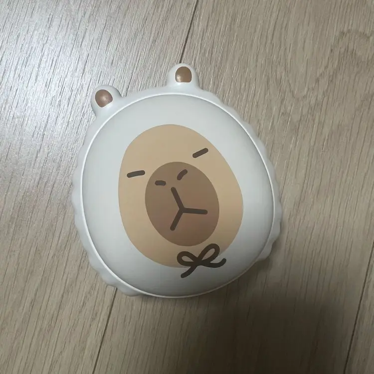 나무팩토리 카피바라 손난로 보조배터리 이미지