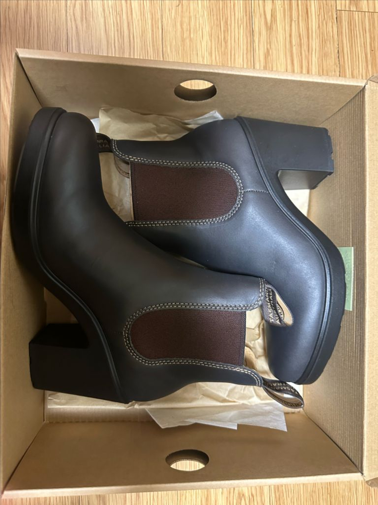 미개봉 블런드스톤 첼시부츠--1