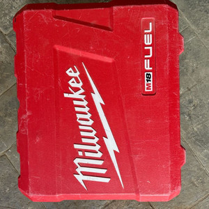 밀워키 밴드쏘125mm컷팅