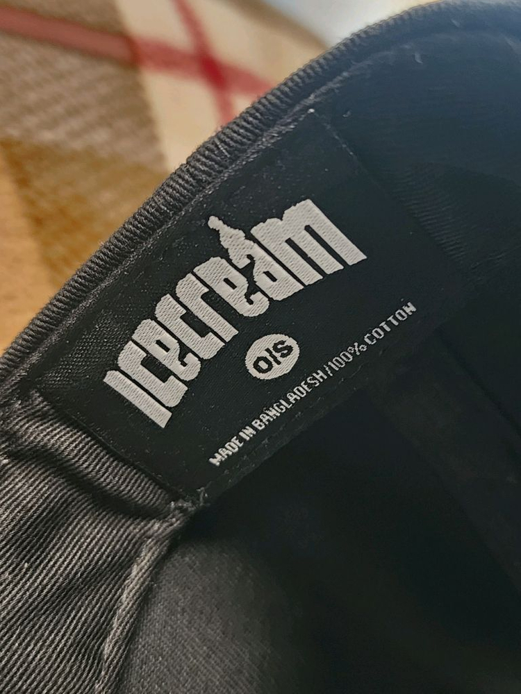 BBC icecream 스냅백 새제품--2