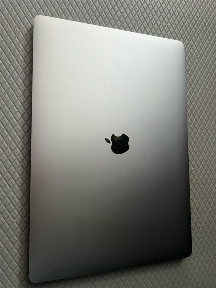 2019 맥북프로 16인치 기본형+ 정품 슬리브--0