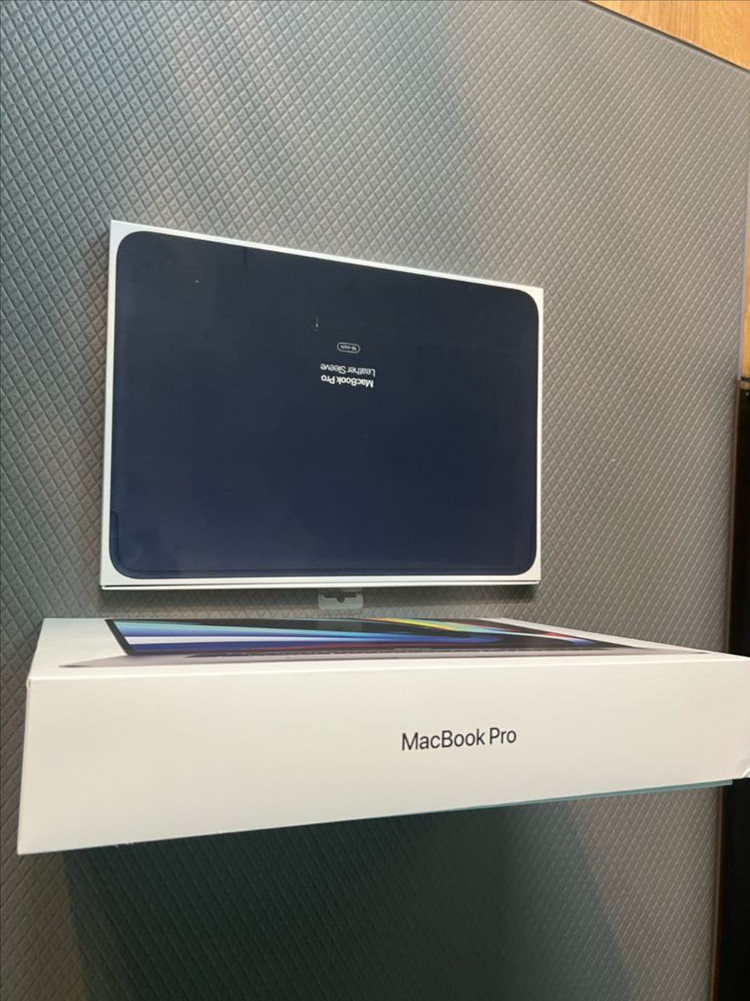 2019 맥북프로 16인치 기본형+ 정품 슬리브--3