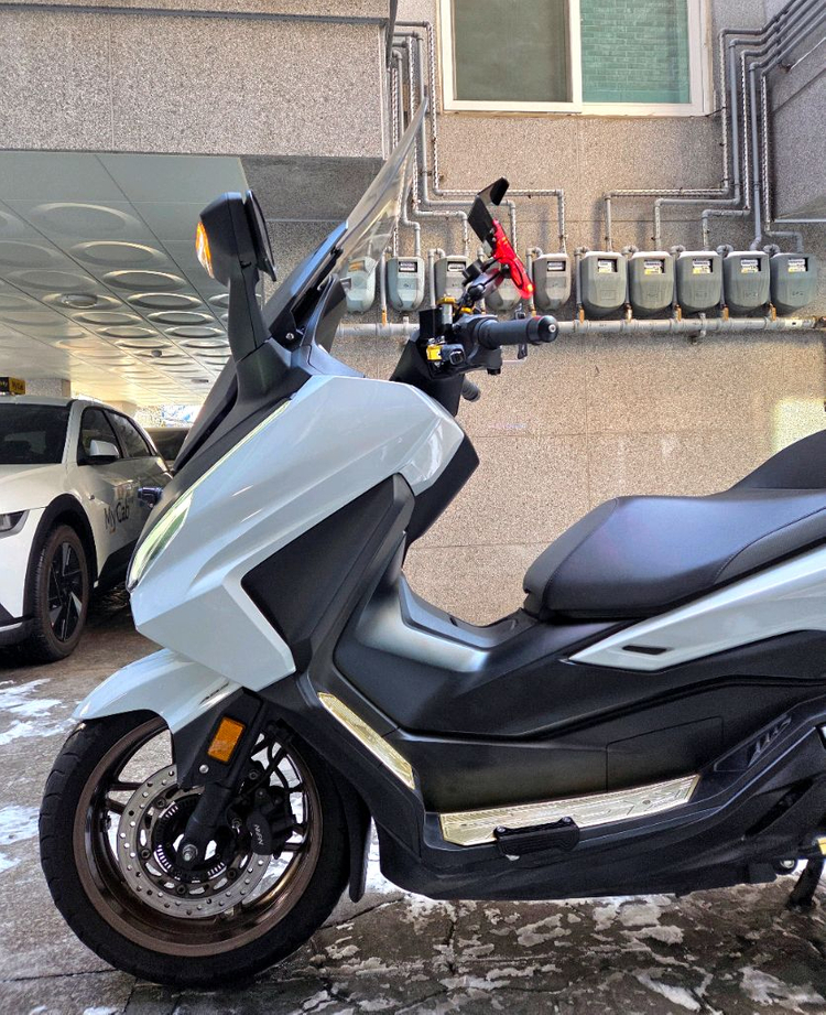 혼다 포르자350 25년식 사용검사 완료, 점검 완료,블박 2채널--2