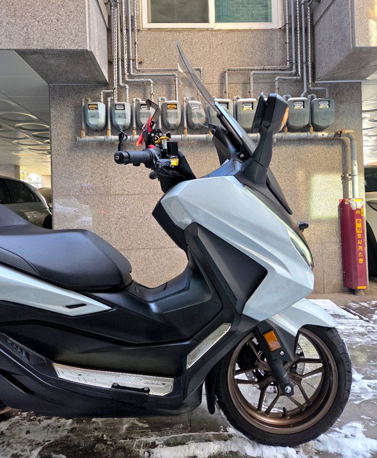 혼다 포르자350 25년식 사용검사 완료, 점검 완료,블박 2채널--4