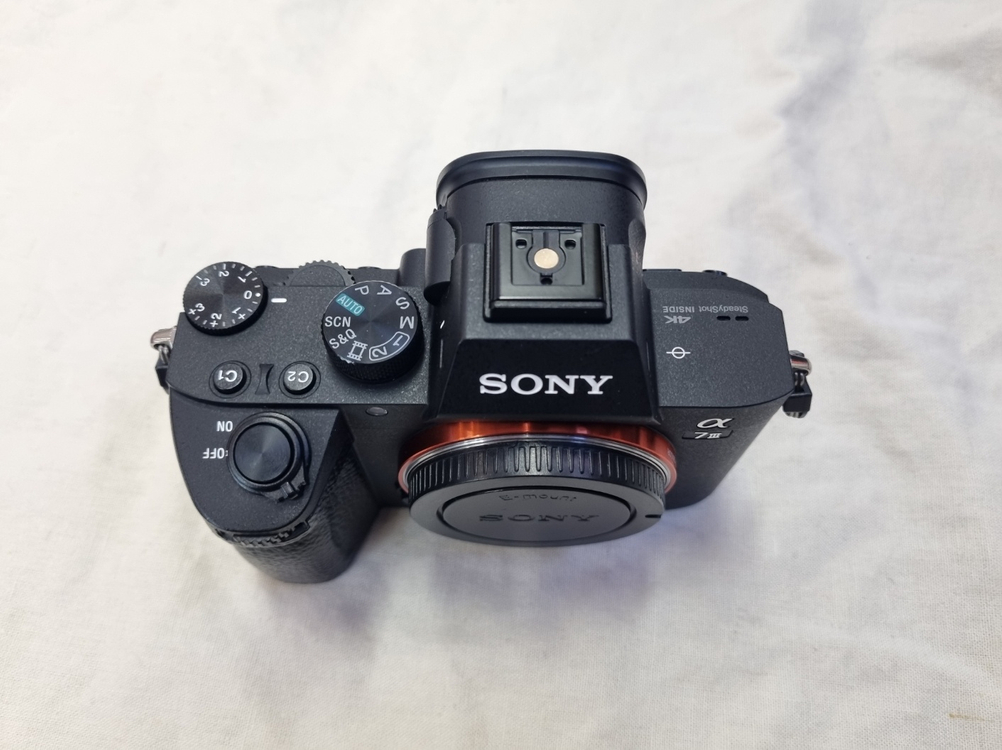 소니 a7m3 바디 판매합니다--2
