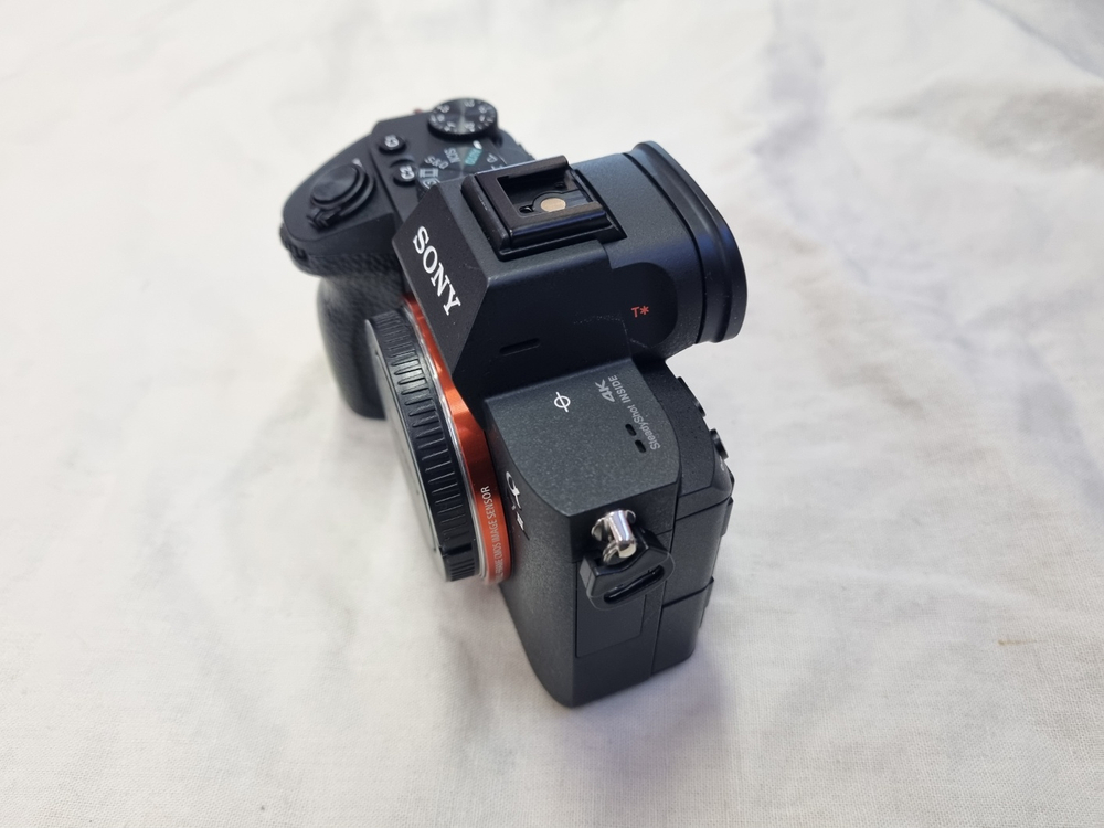 소니 a7m3 바디 판매합니다--4