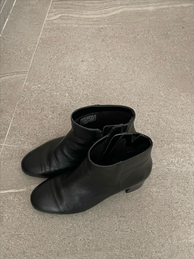 락포트 여성 블랙 앵클 부츠 240mm 이미지