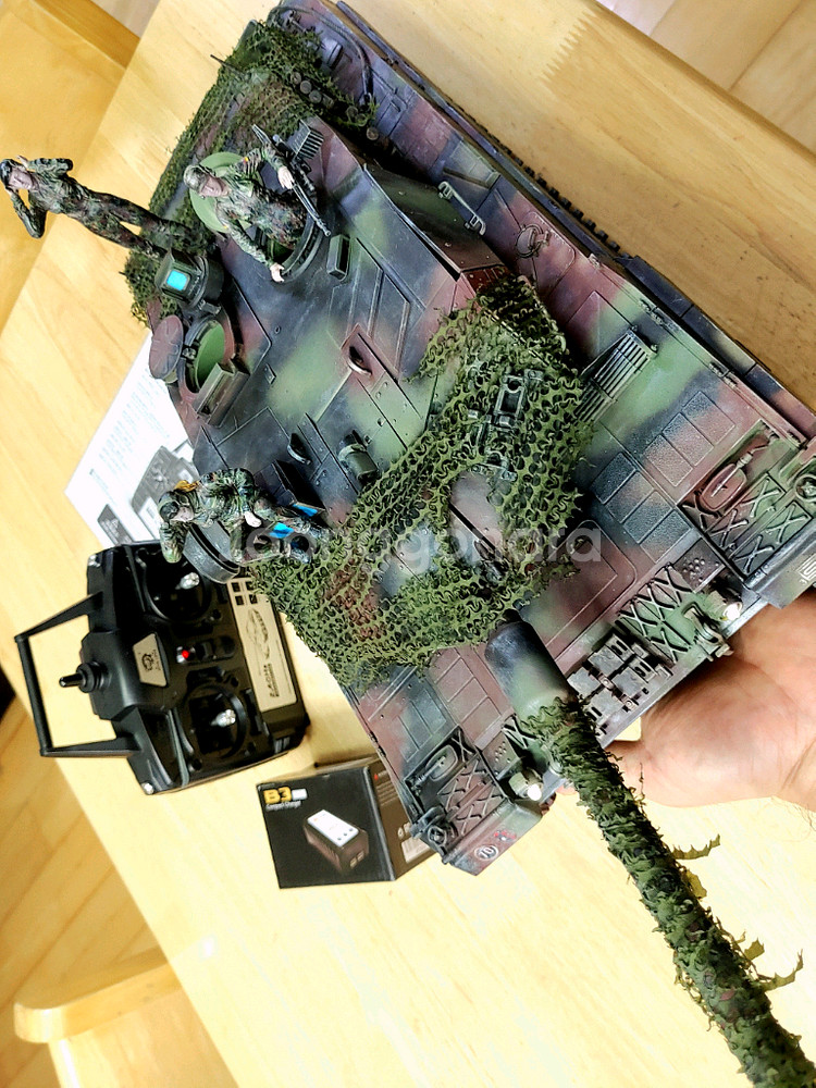 *각종교신가능*대형1/16정밀도색RC카탱크프라모델(헝롱PRO버전)독일레오파드2A6알씨카전차풀셋~바람에언덕에서--3