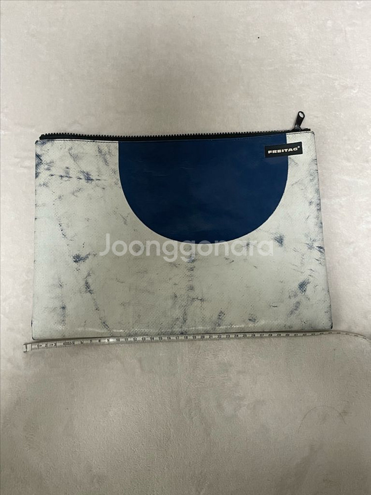 프라이탁 척 파우치 클러치백--0