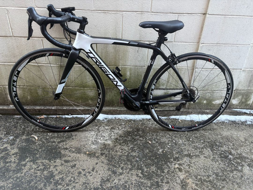 카본 로드자전거 트리곤 다크니스 sl4(상품 설명 봐주세요) 이미지