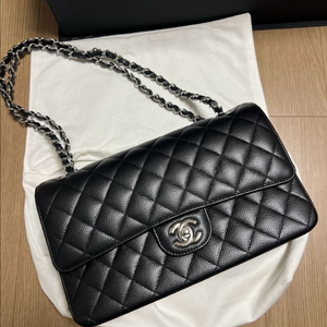 샤넬 클래식 미듐 캐비어 은장