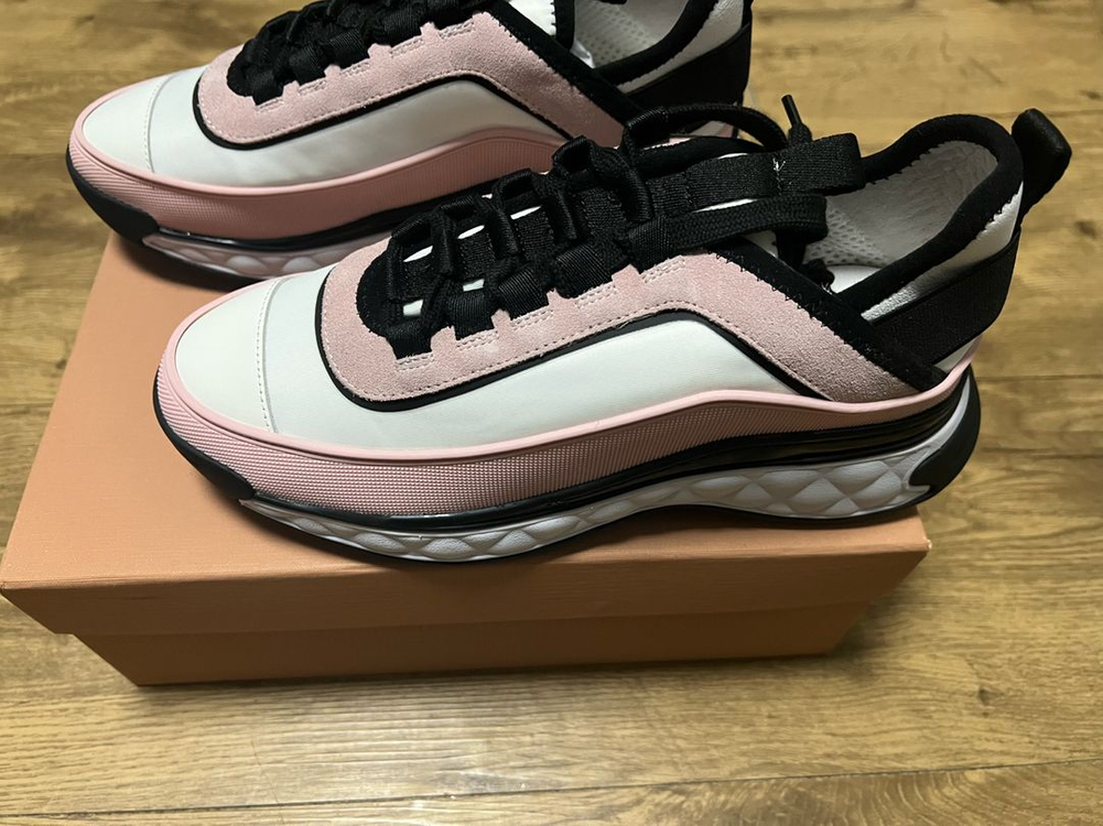 줄리안 스니커즈 여성 운동화 (풀박스 새상품) 240size--0