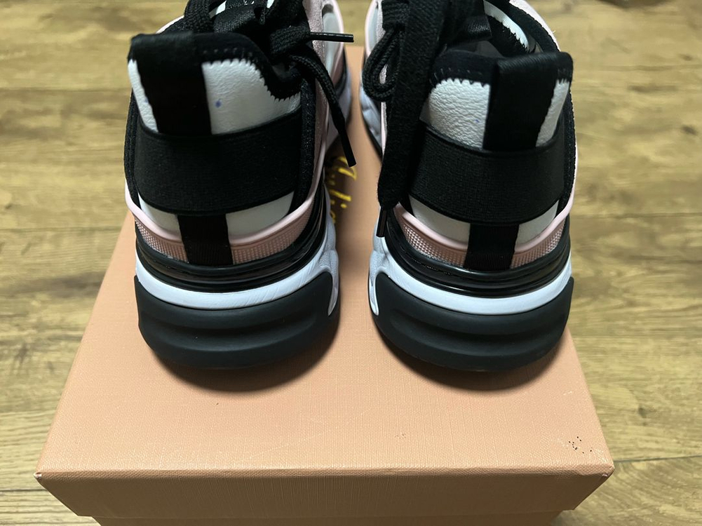 줄리안 스니커즈 여성 운동화 (풀박스 새상품) 240size--3