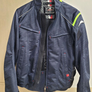 쿠시타니 풀메쉬 자켓 L사이즈 판매합니다