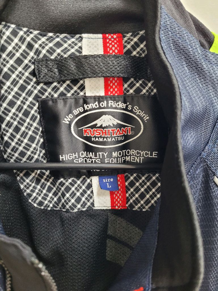 쿠시타니 풀메쉬 자켓 L사이즈 판매합니다--2