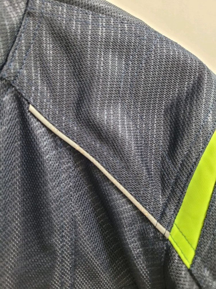 쿠시타니 풀메쉬 자켓 L사이즈 판매합니다--5