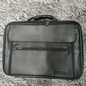 노트북 가방. 비지니스 여행 가방