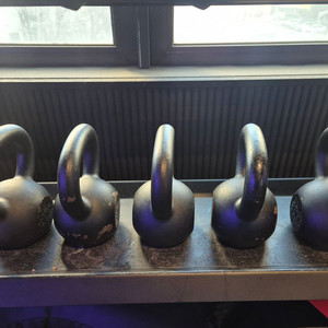 케틀벨 8kg 이미지