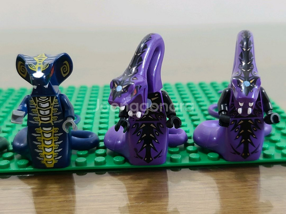 레고 닌자고 스네이크군단 미니피규어 팔아요--2