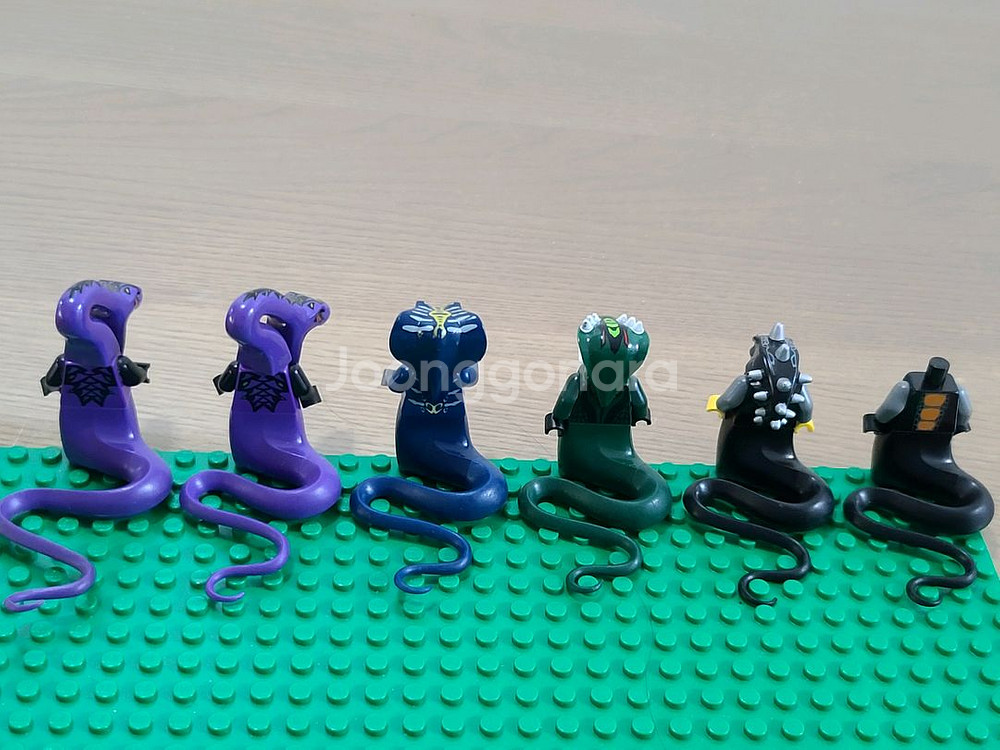 레고 닌자고 스네이크군단 미니피규어 팔아요--3