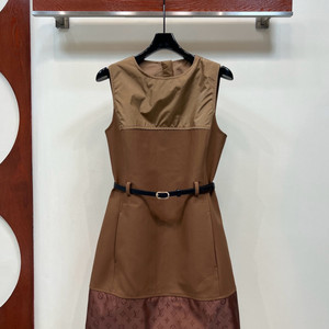 루이비통 2026 자카드 스트링 후드 여성 바람막이