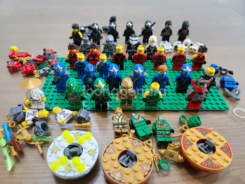 레고 닌자고 미니피규어 팔아요--0