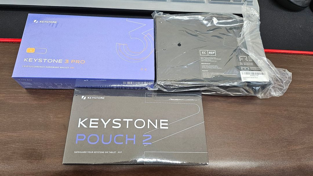 [신품 암호화페 지갑 콜드월렛] 키스톤 프로3 세트[키스톤프로3, 타블렛플러스, 전용파우치]--1