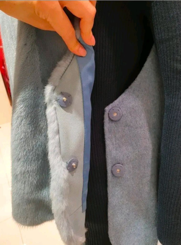 발렌시아 밍크 배색 알파카 울혼방 베스트 66사이즈 새제품 스카이블루컬러--4