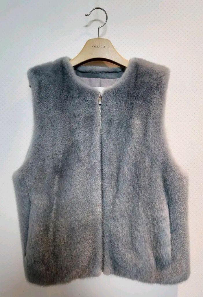 발렌시아 사가퍼 로얄등급 휘메일 밍크 집업 베스트 66사이즈 새제품--1