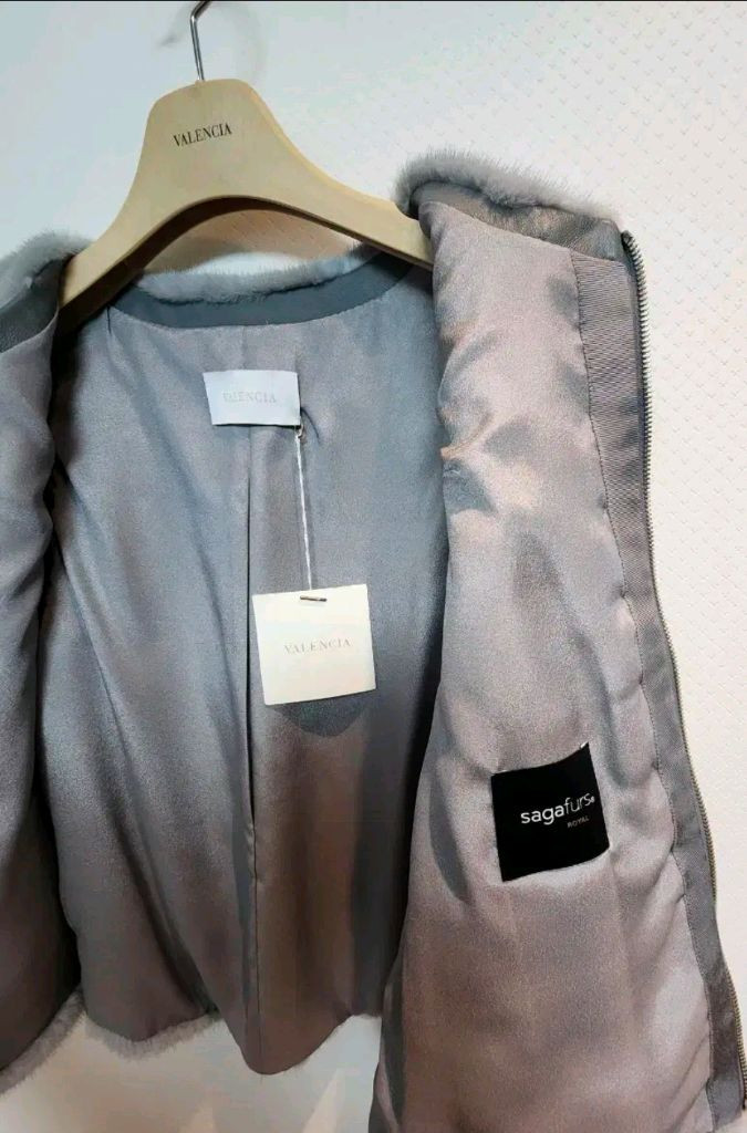 발렌시아 사가퍼 로얄등급 휘메일 밍크 집업 베스트 66사이즈 새제품--7