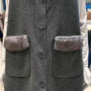 GIVY 기비 키이스 밍크 디테일 모100% 베스트 66사이즈 새제품 그레이컬러