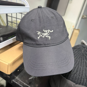 아크테릭스 모자