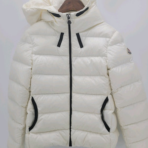 몽클레어 여성 패딩 (키즈 152cm, 44사이즈) 정품 Dortha