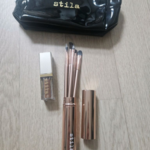 스틸라 글리터 섀도우와 로즈골드 브러쉬 세트 새상품