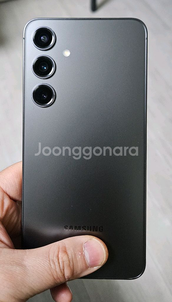 갤럭시 S24플러스 블랙 256GB 싸게 팝니다.--1