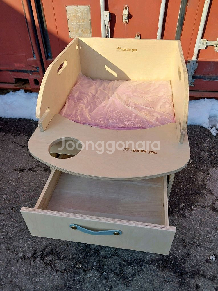 국내에서 자작나무로 제작한 강아지체어 팝니다--0