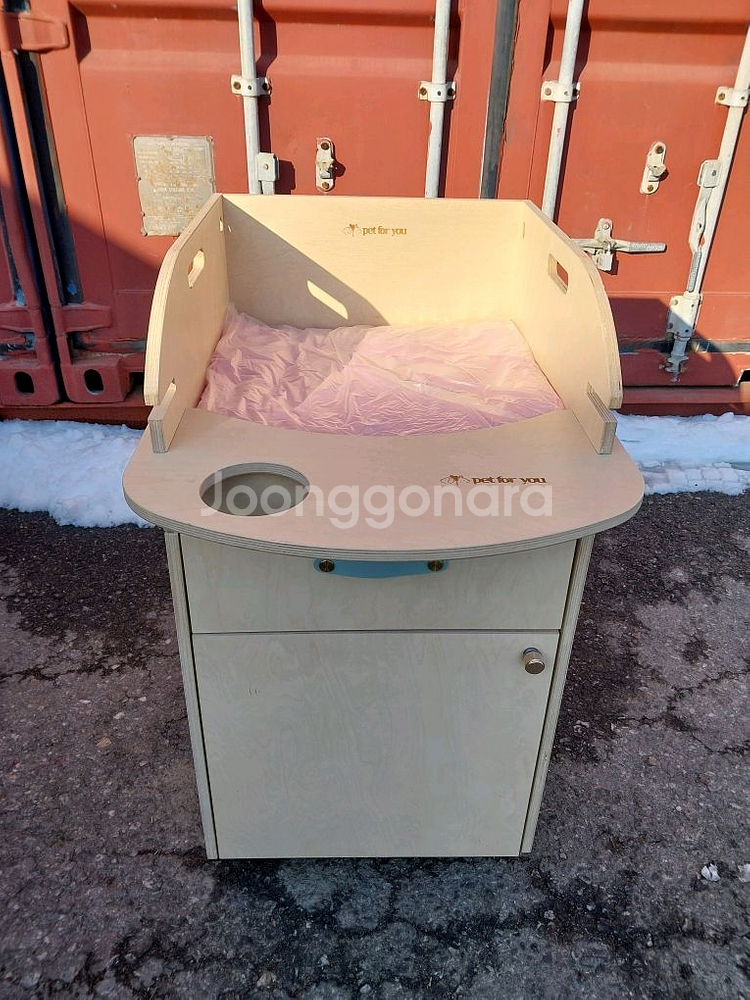 국내에서 자작나무로 제작한 강아지체어 팝니다--1